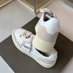Autry Sneaker Schuhe weiß/taupe Glattleder/Wildleder