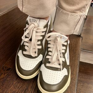 Autry Sneaker weiß/olive