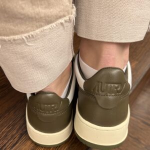Autry Sneaker weiß/olive