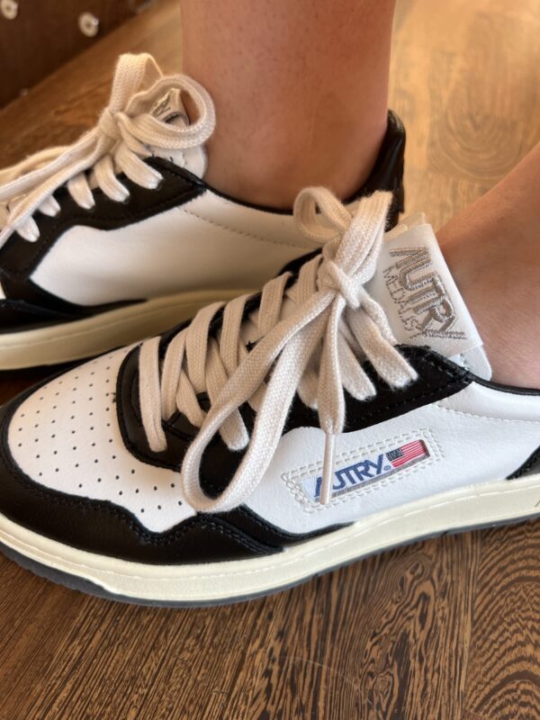 Autry Sneaker Schuhe schwarz/weiß