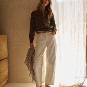 Hemisphere Bluse Agnis an Model